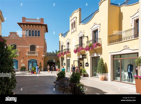 Designer Outlet Shopping near Barcelona 